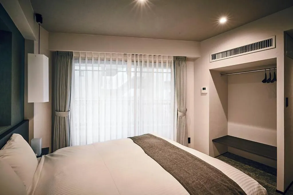 Villa Newopen! - 2 Min Walk From Yoyogi-Koen Station - 5 Min Train Ride From Shinjuku - 2 Showers - 123 M2, Private House In The City Centre! à Tōkyō 0*,