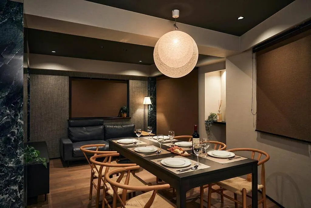 Villa Newopen! - 2 Min Walk From Yoyogi-Koen Station - 5 Min Train Ride From Shinjuku - 2 Showers - 123 M2, Private House In The City Centre! à Tōkyō 0*,  Japon