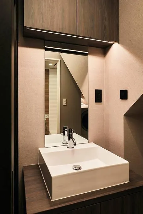 Villa Newopen! - 2 Min Walk From Yoyogi-Koen Station - 5 Min Train Ride From Shinjuku - 2 Showers - 123 M2, Private House In The City Centre! à Tōkyō Japon