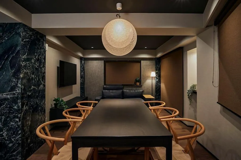 Villa Newopen! - 2 Min Walk From Yoyogi-Koen Station - 5 Min Train Ride From Shinjuku - 2 Showers - 123 M2, Private House In The City Centre! à Tōkyō Japon